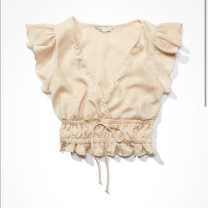 AE Cropped Flutter Sleeve Blouse